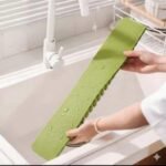 Silicone Sink Splash Guard for Kitchen – Adjustable Water Barrier - Image 4